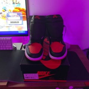 Jordan 1 Bred toes